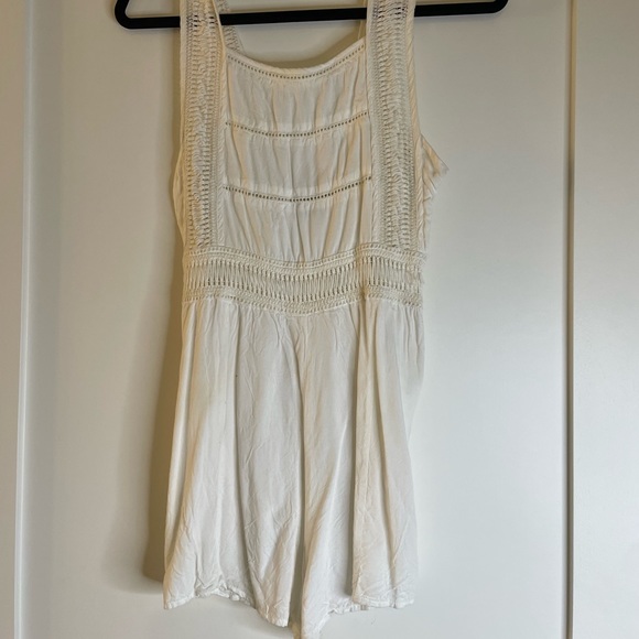 Amuse Society White Romper - Picture 3 of 3